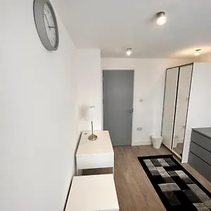 https://double-and-single-rooms-in-bromley-by-bow.cambridgehotelsuk.com